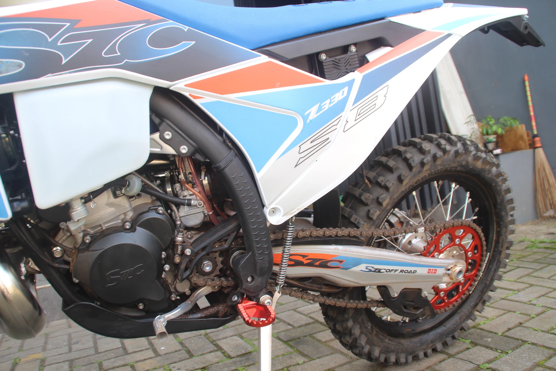 Motor Hengjian S8-Z330 2 tak 330cc tersedia di MIDS Motor Indonesia